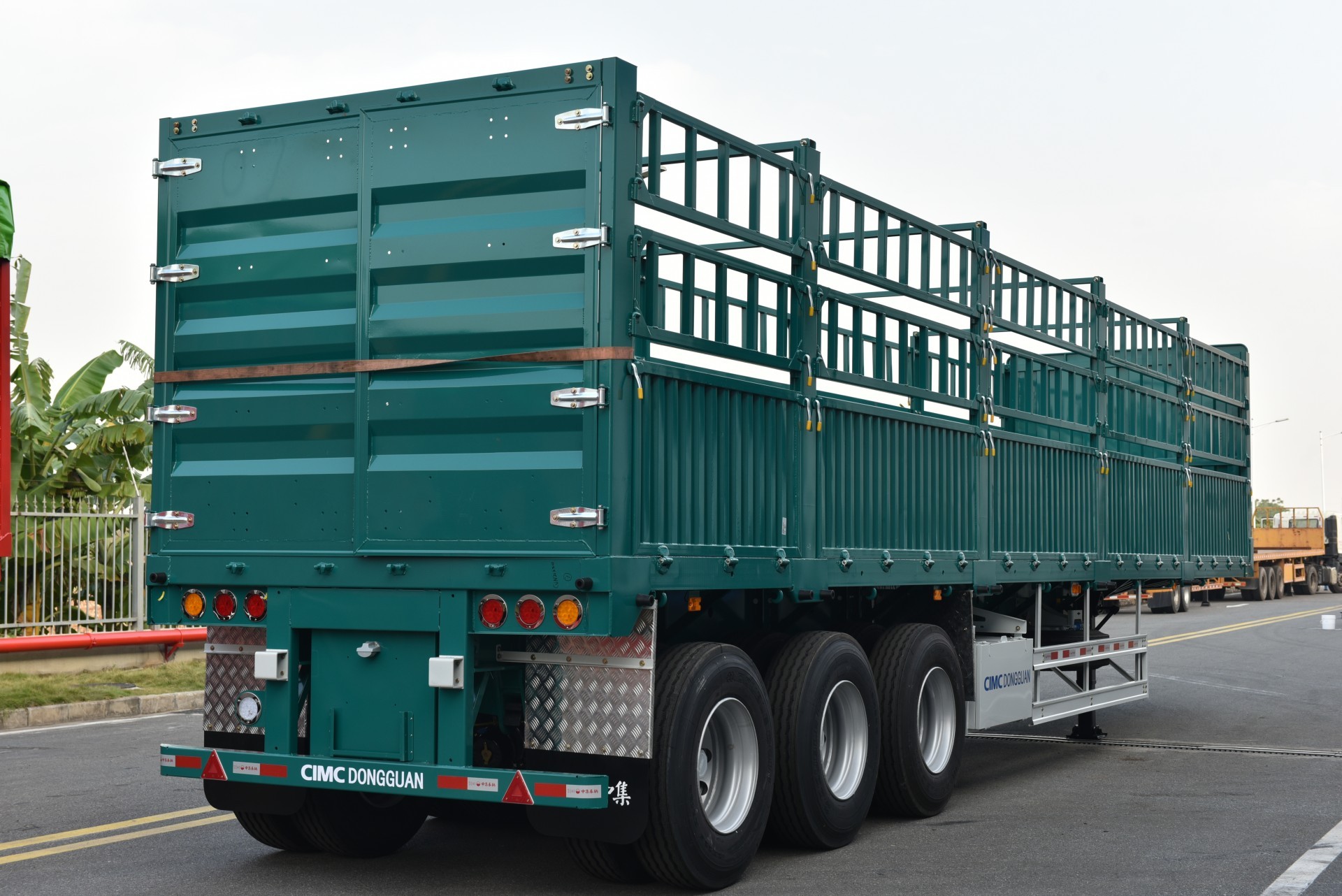 Mooc Lồng 3 Trục 12.4m 7.8 tấn CIMC